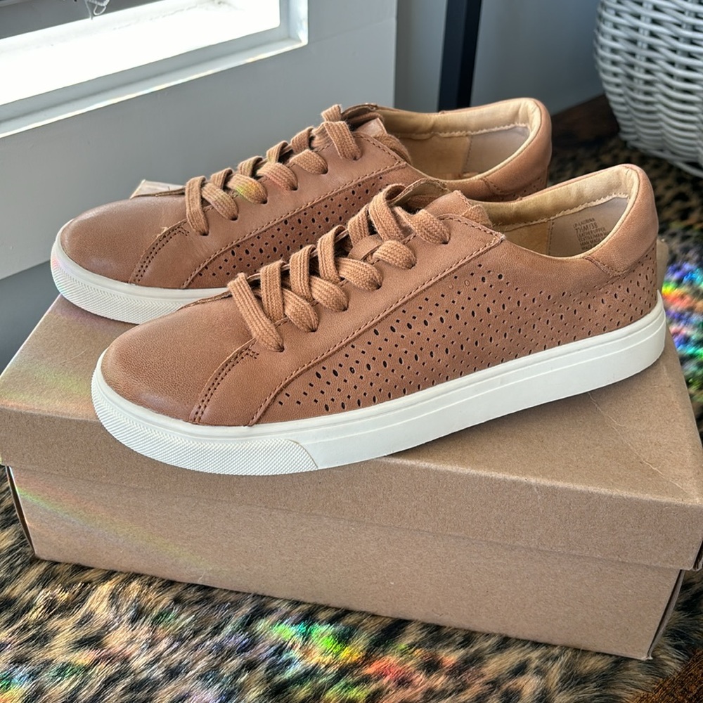 Lucky Brand leather sneakers. Brown/Tan. Cork insoles.